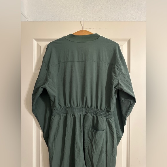 Old Navy Green Active Jumpsuit Size Medium - Picture 5 of 5